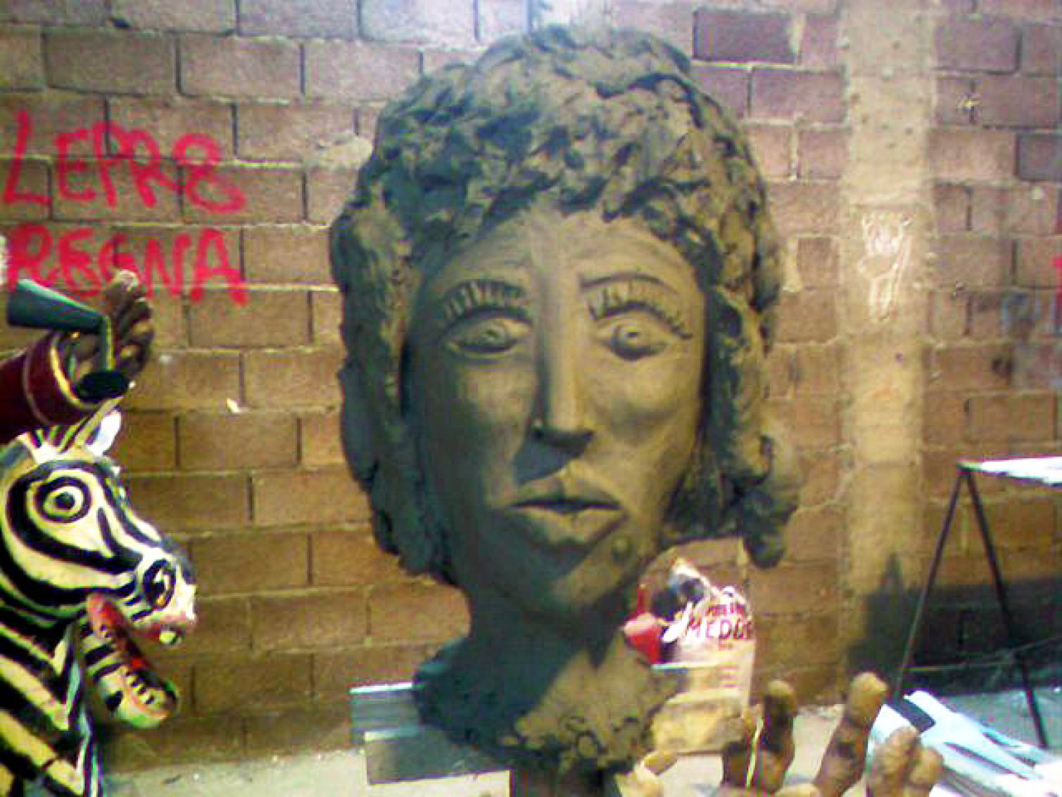 Adopted Face to local Carnival 50x75x60 cm. Papier-maché