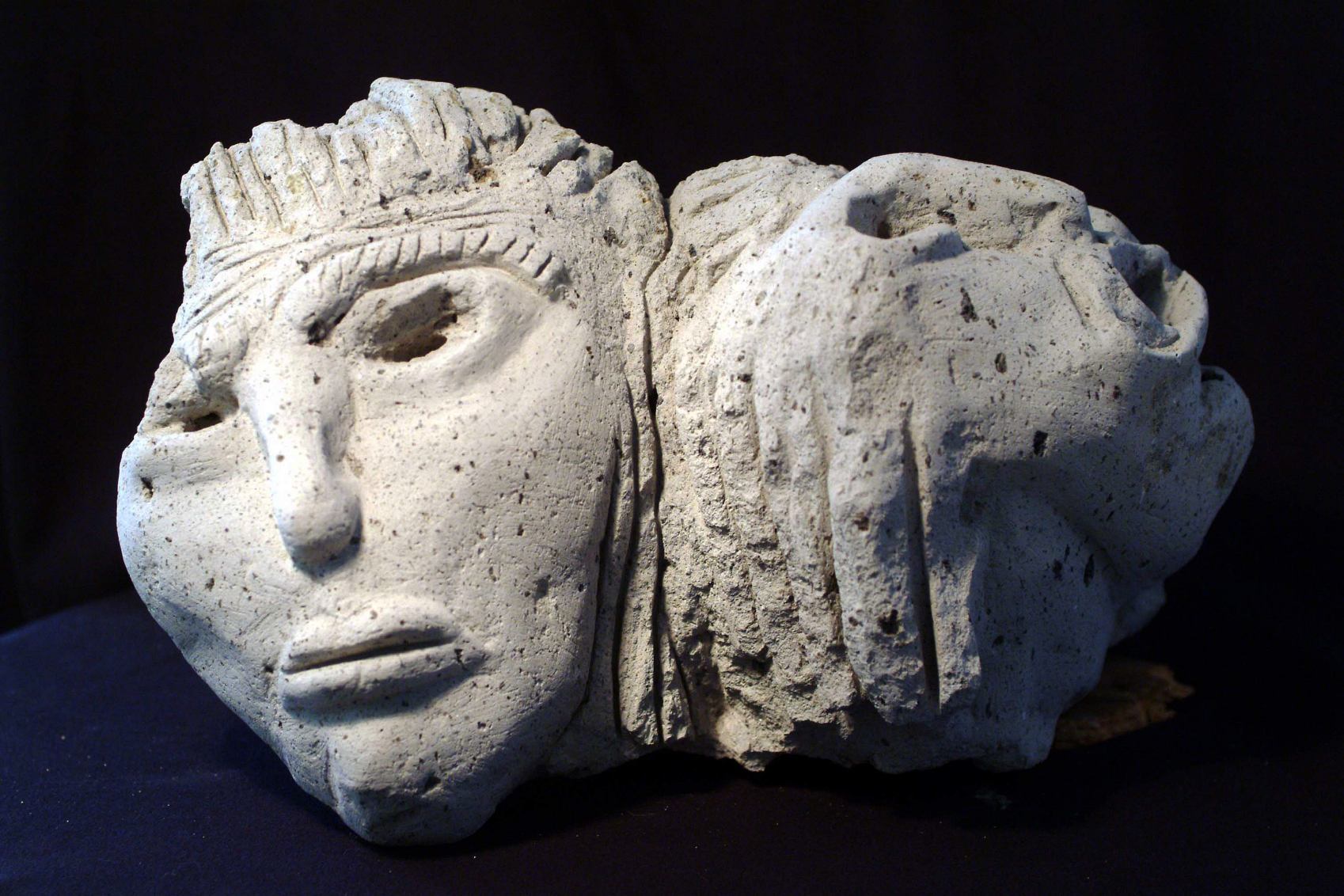 The Woman and the Mask 40x25x22 cm Enfero (Tuff)